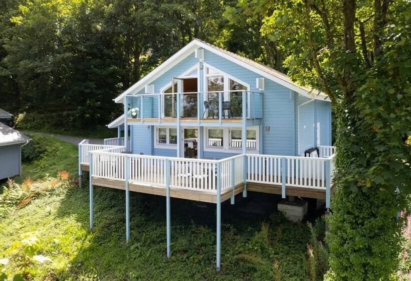 The Bluebell   Luxury Lodge With Hot Tub