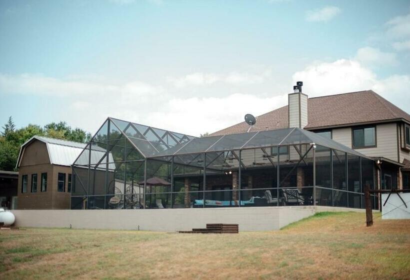 The Retreat At Hempstead