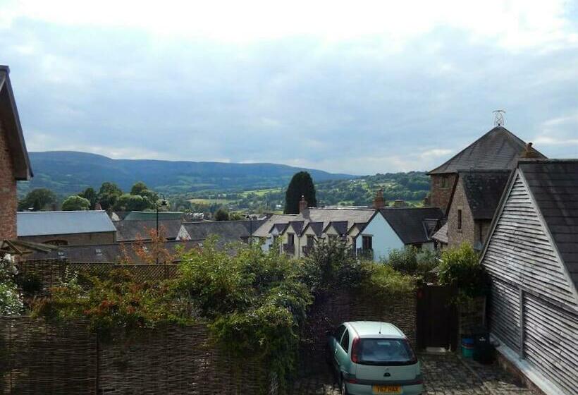 The Studio, Upper House Farm, Crickhowell