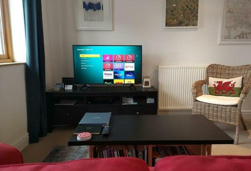 The Studio, Upper House Farm, Crickhowell