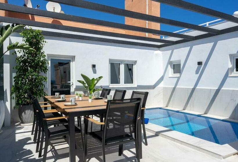 Unique Beachfront Rooftop In Fuengirola Ref 59