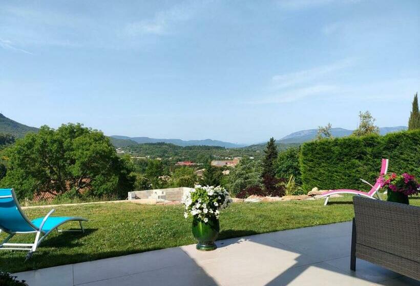 Villa Contemporaine Avec Vue Imprenable Et Jacuzzi