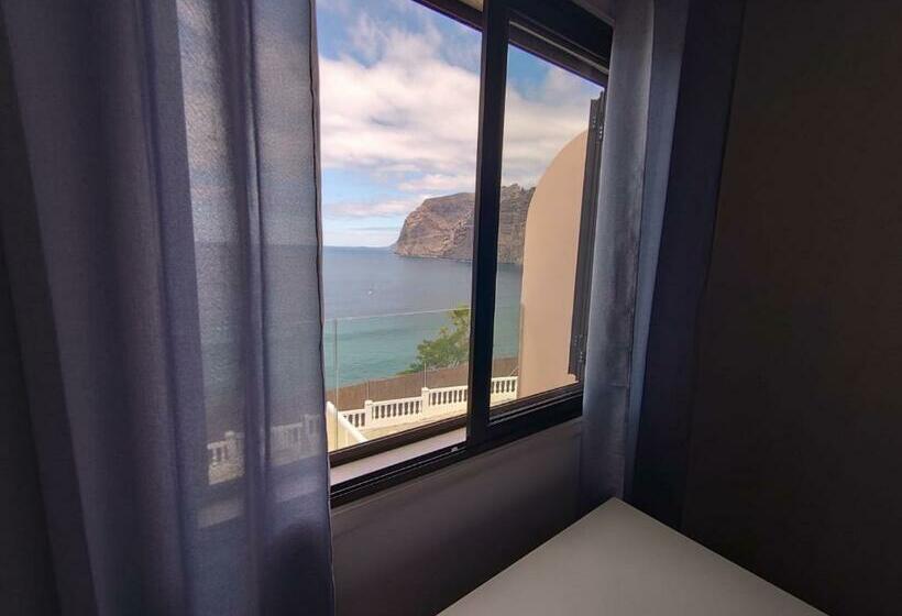 Buenavista The Blue Oyster