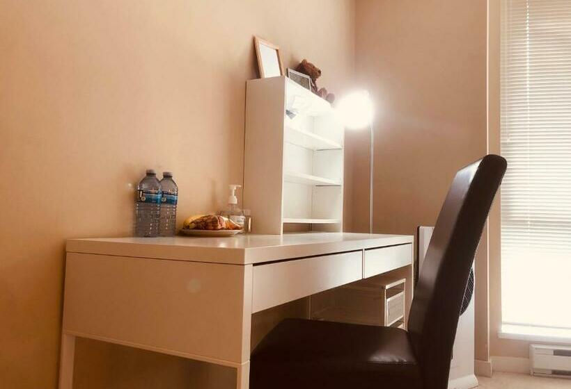 Cozy Townhouse 3minutes Walking To City Centre&skytrain