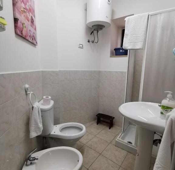 Esclusivo Cortile Duca D Aosta Ai Piedi Dell Etna