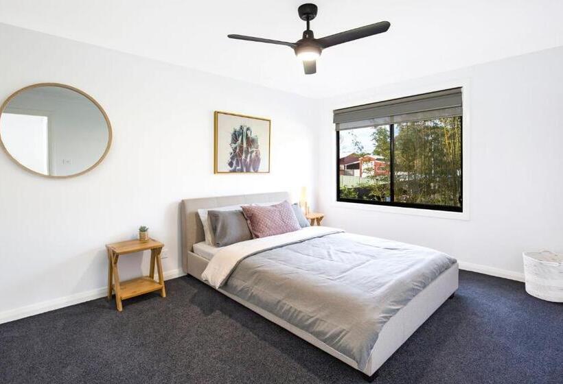 Gumnut Pet Friendly 5 Mins Walk To Beach