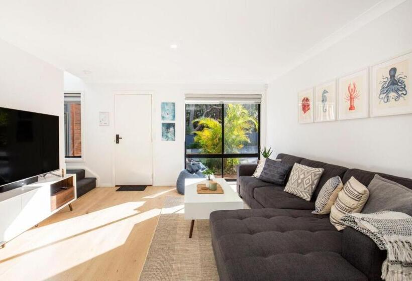 Gumnut Pet Friendly 5 Mins Walk To Beach