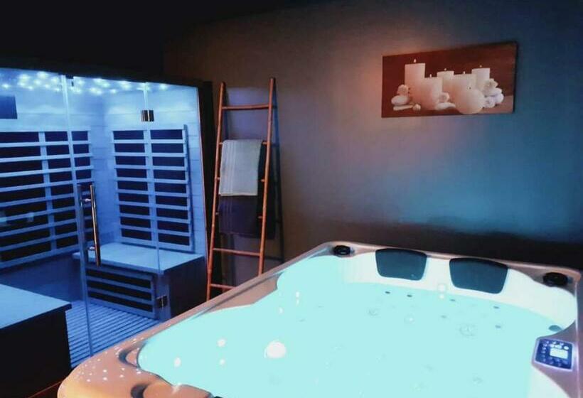 Le Domaine Des Biches