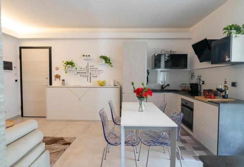 Loano Marina Spiaggia, Mare, A 5 Stelle