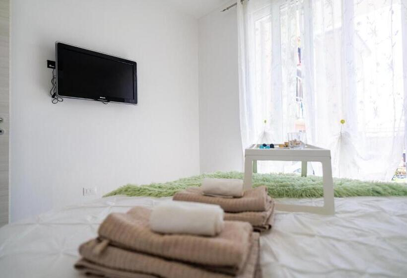 Loano Marina Spiaggia, Mare, A 5 Stelle