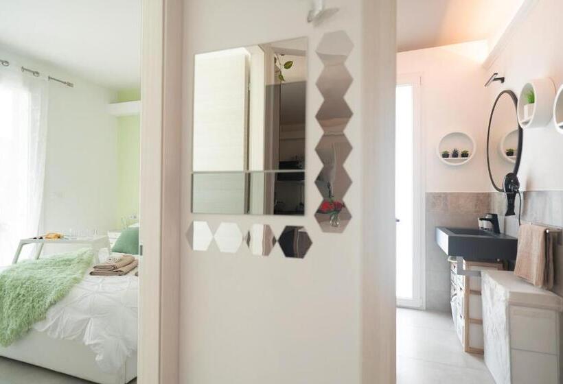 Loano Marina Spiaggia, Mare, A 5 Stelle