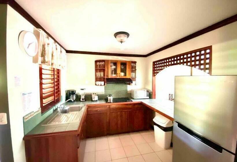 Lovely 2 Bdroom Condo In Laguna Eco Village Resort