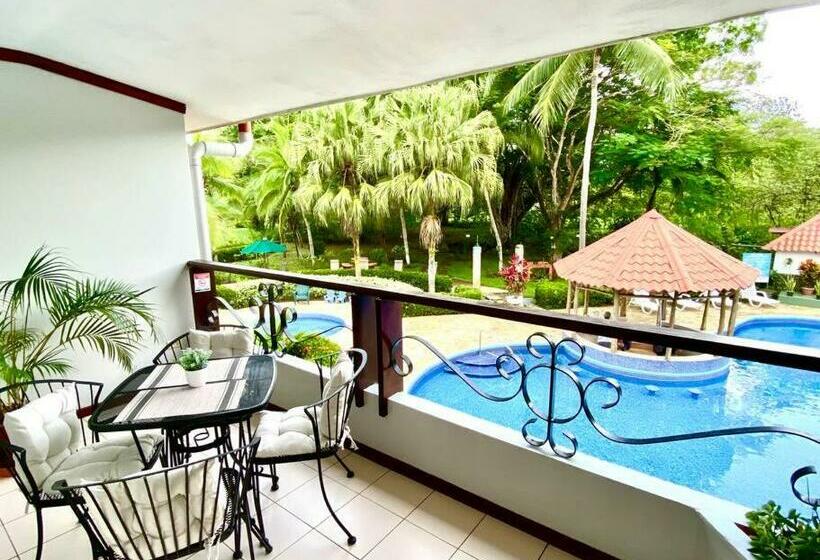 Lovely 2 Bdroom Condo In Laguna Eco Village Resort