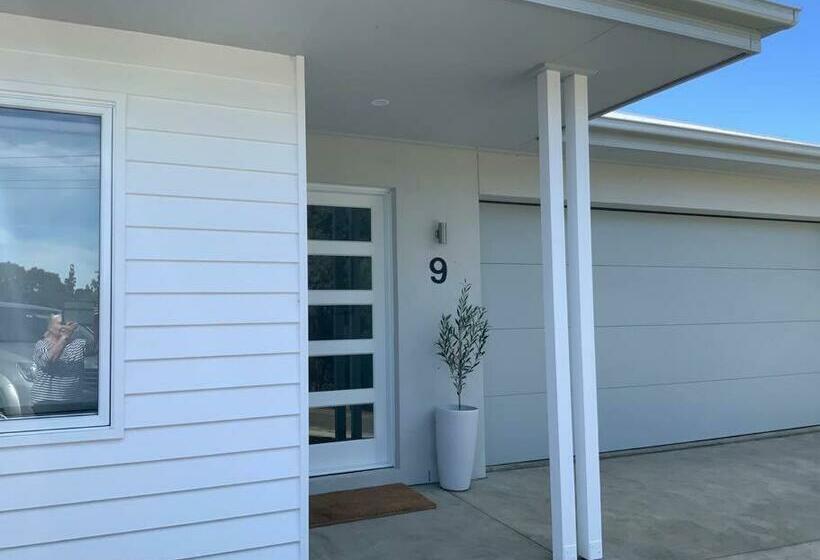 Metung 3 Bedroom New House