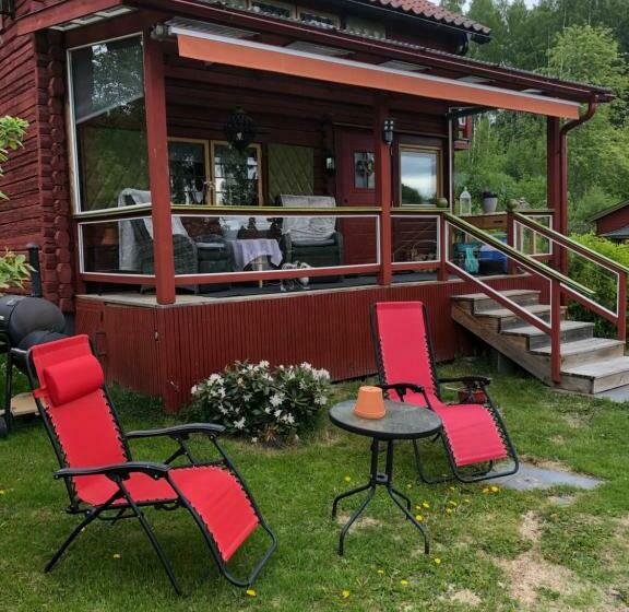 Mysigt Boende I Rättvik Med Utsikt över Siljan