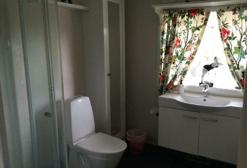 Mysigt Boende I Rättvik Med Utsikt över Siljan