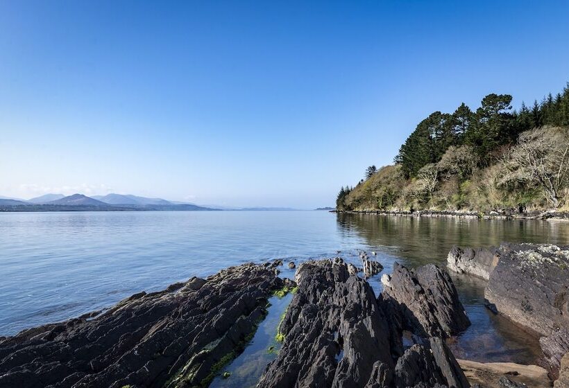 Newly Renovated, Stylish Self Catering Apartment