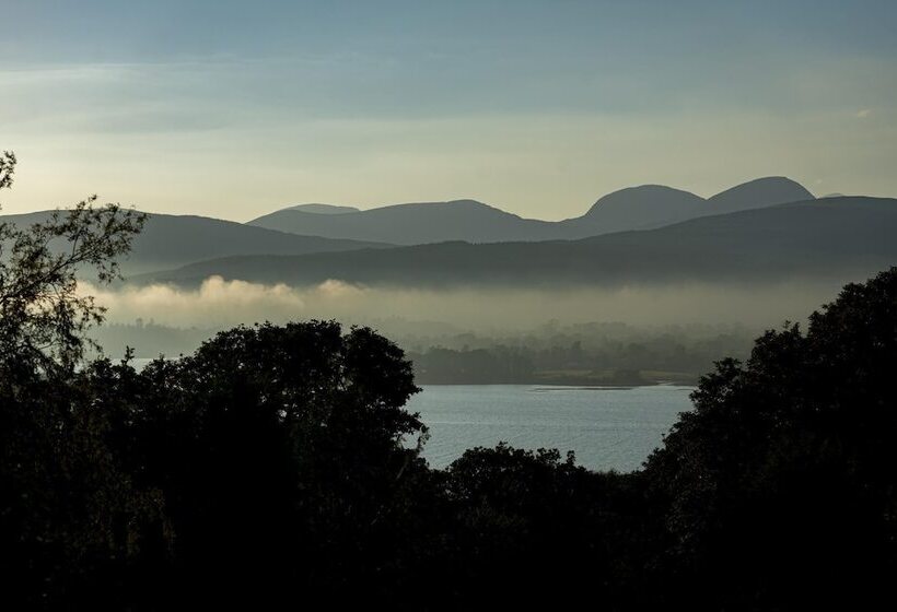 Newly Renovated, Stylish Self Catering Apartment