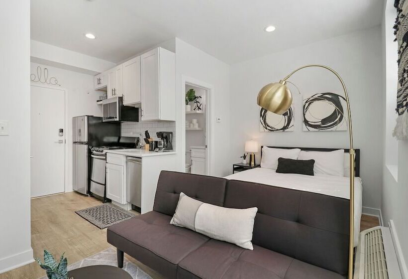 Nice & Comfy Studio Apt In Uptown