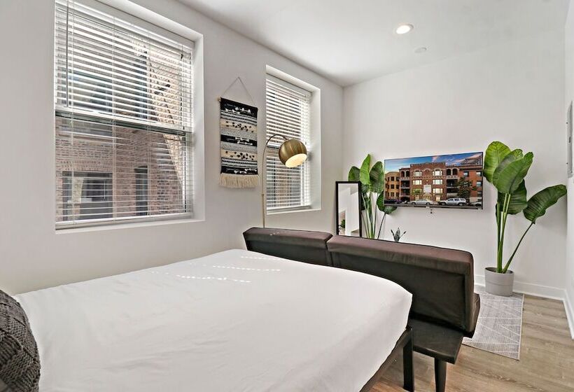 Nice & Comfy Studio Apt In Uptown