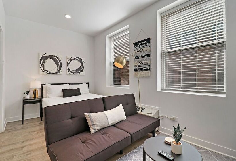 Nice & Comfy Studio Apt In Uptown