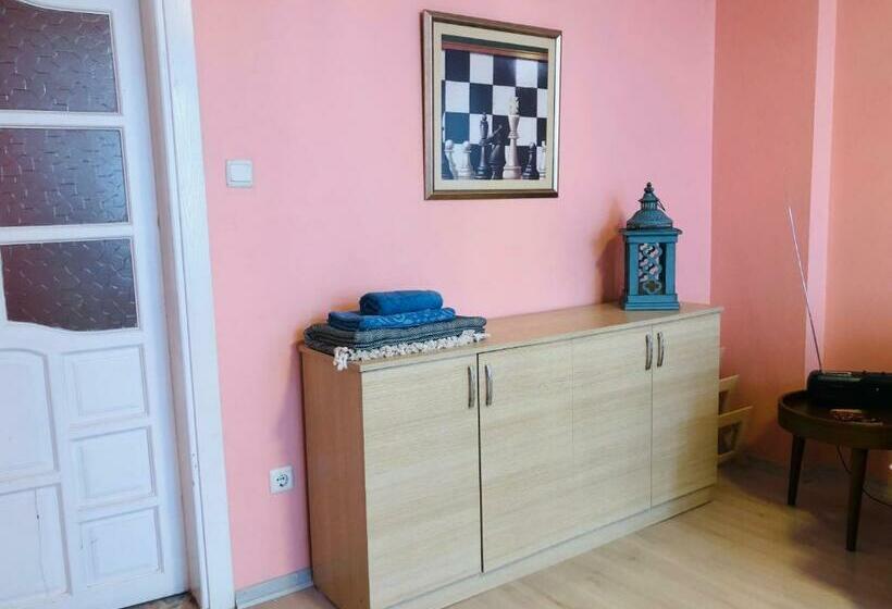 Spacious And Comfortable House For Family Stays