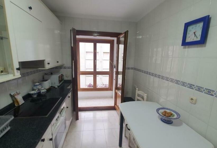 Tata Y Yayo Piso Para 4 Pax Muy Cómodo En Avilés Vut 5984 As