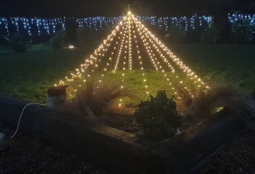 The Malvern Hills Courtyard Cabins