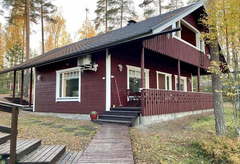 Villa Huvikalliola, Laatulomat