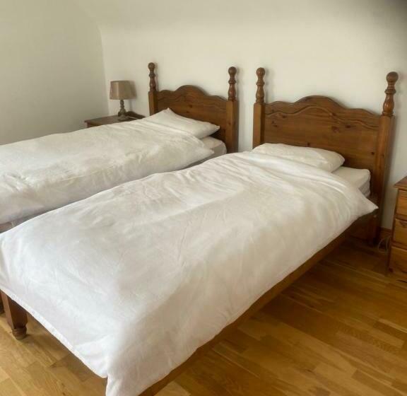 Wild Atlantic Way Crona Cottage