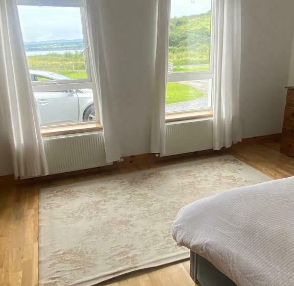 Wild Atlantic Way Crona Cottage