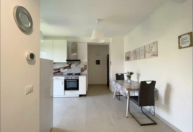 Appartamento Con Balcone Affascinante A Cadorago