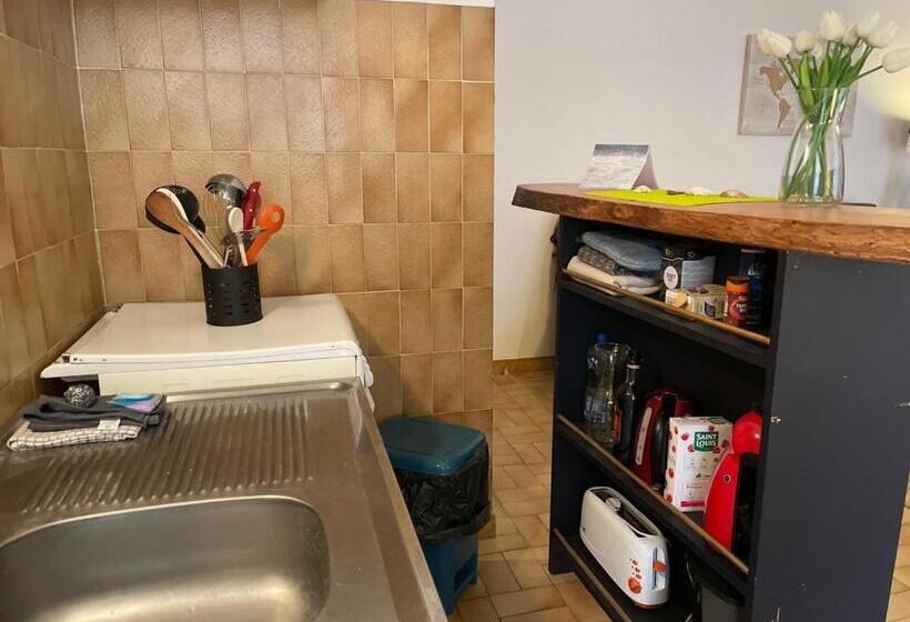 Excellent Emplacement Pour T2 Direct Sur La Plage