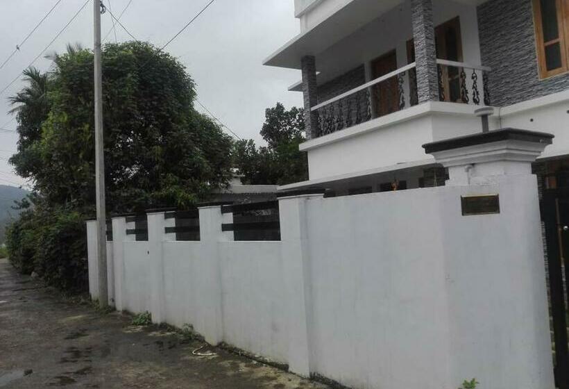 Gangothri Homestay