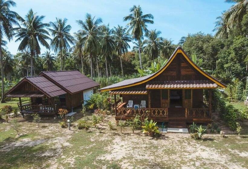 Kohjum Freedom Resort