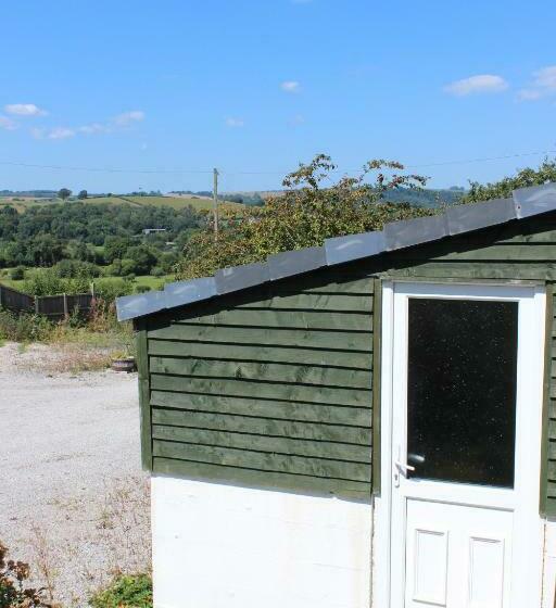 Poplar Lodge, Dee Valley Stays   Cosy Microlodge With Detached Private Shower & Wc