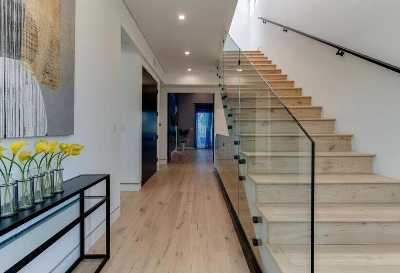 Posh Luxury Modern Home With Pool Spa And Rooftop Deck