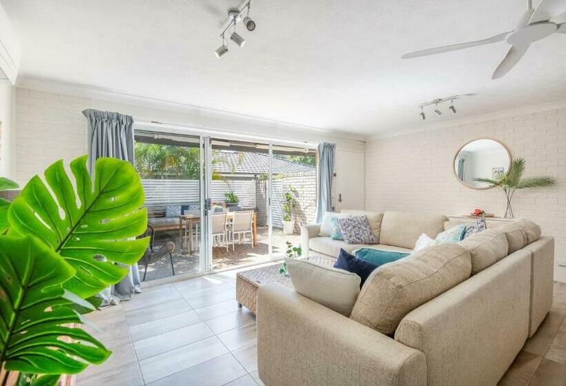 Sawtell Beachfront Villa 2 Mins To Everything!