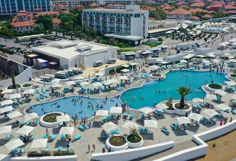 Seabreeze Lighthouse 1