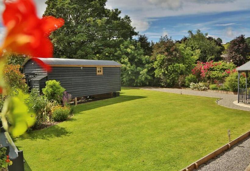 The Garden Rooms At Lonton