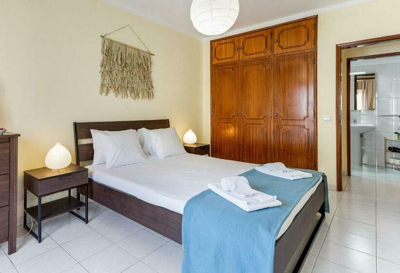 1br Infante Flat In Quarteira By Lovelystay