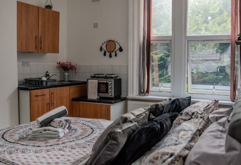 Bv Comfy Studio At Maningham Lane Bradford