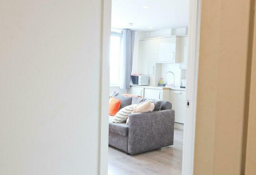 Flat 14 Southey House