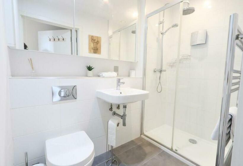 Flat 14 Southey House