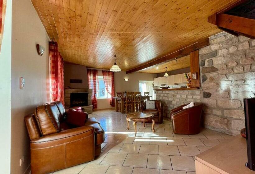 Gîte Chaleureux Avec Cheminée Près Du Puy En Velay, Idéal Pour Familles Et Séjours Professionnels