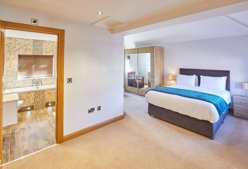 Host Stay Cliff Road