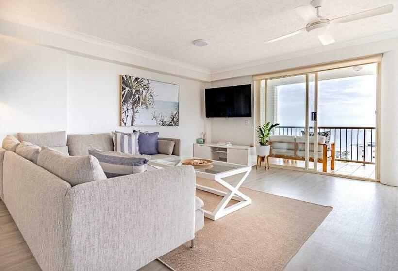 Kings Beach Coast And Glasshouse Views A