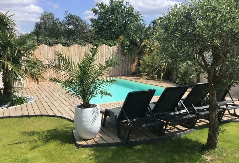 Maison Avec Piscine, Jaccuzi, Hammam à 800 M Du Lac