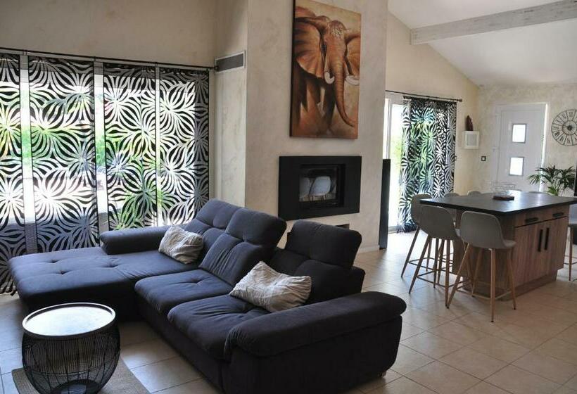 Maison Avec Piscine, Jaccuzi, Hammam à 800 M Du Lac