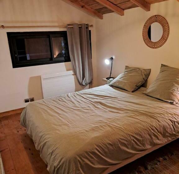 Maisonnette Vue Sur Forêt